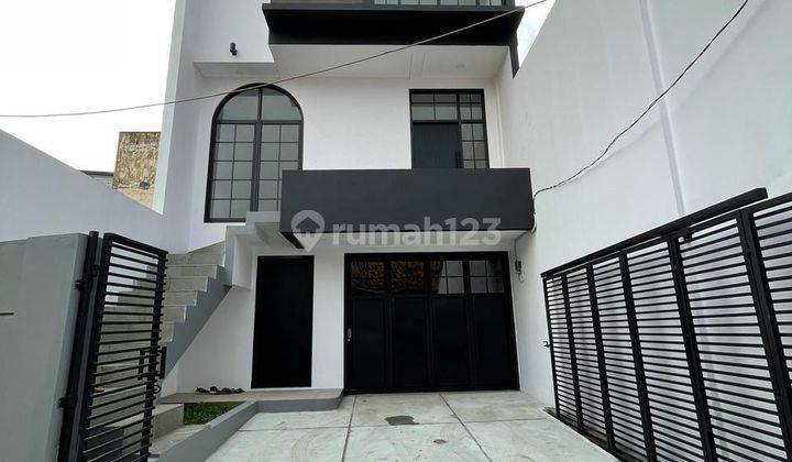 Rumah Baru Cantik Modern Minimalis 3 Lt Jatinegara Jakarta Timur  1