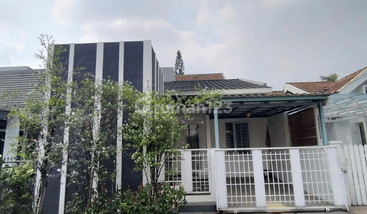 Rumah Cantik Dalam Cluster Siap Huni Dekat Transmart, Graha Raya 1