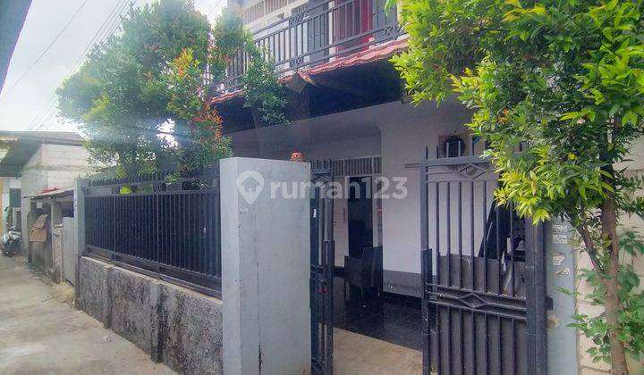 Rumah Kost 2 Lantai Masih Beroperasi Strategis Lingkungan Niaga 1