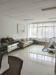 3-Story Strategic Shop House Near MRT Station, Cipete, Fatmawati 2