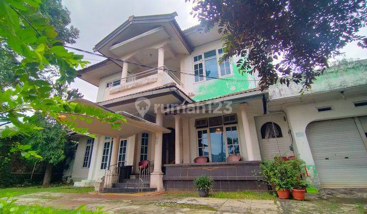 Rumah Villa 2 Lt Halaman Luas Strategis Dekat Tol Dan Perkantoran 1