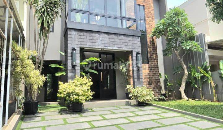 Rumah 3 Lantai Full Renov Industrial Design Cluster Exclusive BSD 1