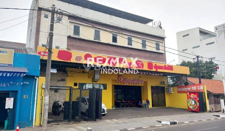 Jual Rumah Usaha Kost Strategis Pinggir Jalan di Kebon Jeruk 1