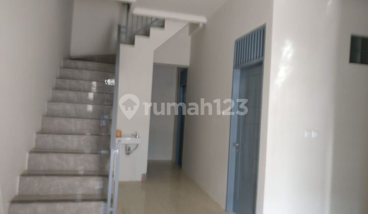 Rumah 1,5 Lantai Kresek indah, Jakarta Barat 2
