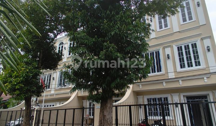 Dijual Rumah Baru Premium American Modern 3 Lantai Jagakarsa Jak-Sel Dijual Rumah Baru Premium American Modern 3 Lantai Jagakarsa Jak-Sel