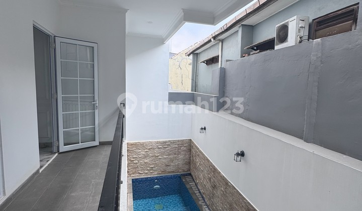 Dijual Rumah Modern di Pejaten Barat Ready 4 Unit Bonus Smart Home Utilities 2