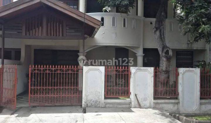 Rumah Asri Dalam Komplek Bumi Bintaro Permai Semi Furnished 1