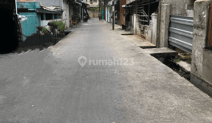 Rumah Tua Hitung Tanah Digrogol Petamburan 2