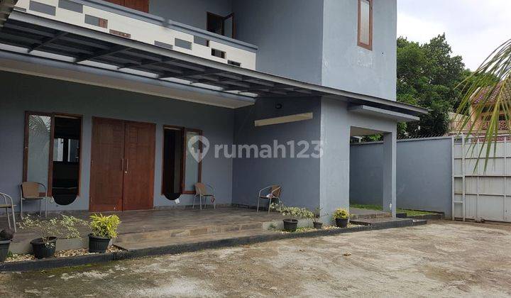 Rumah 2 Lantai Ada Paviliun Halaman Luas Kawasan Veteran Bintaro 1