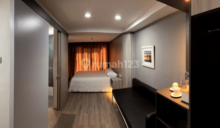 1 Room Apartment River View Kuta Furnished 2