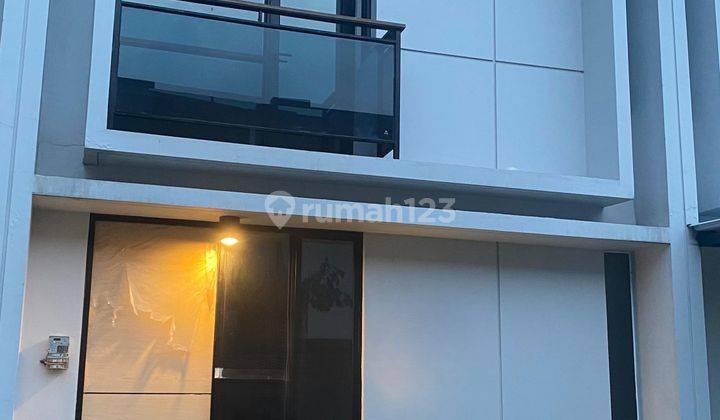 JUAL DAN DISEWAKAN RUMAH TINGGAL 2 LANTAI DALAM KOMPLEK CENDANA PARC CURUG 1