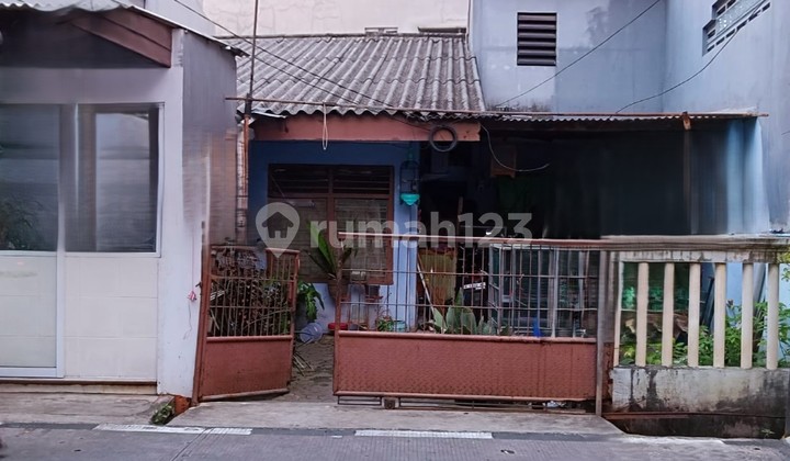 Dijual Rumah Bangunan Lama 2 Lantai Area Latumenten Grogol Dijual Rumah Bangunan Lama 2 Lantai Area Latumenten Grogol