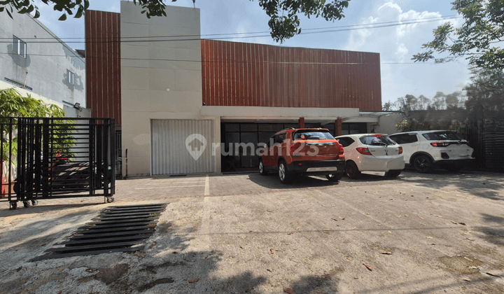 Tempat Usaha 2 Lantai Kawasan Turangga Lokasi Menarik