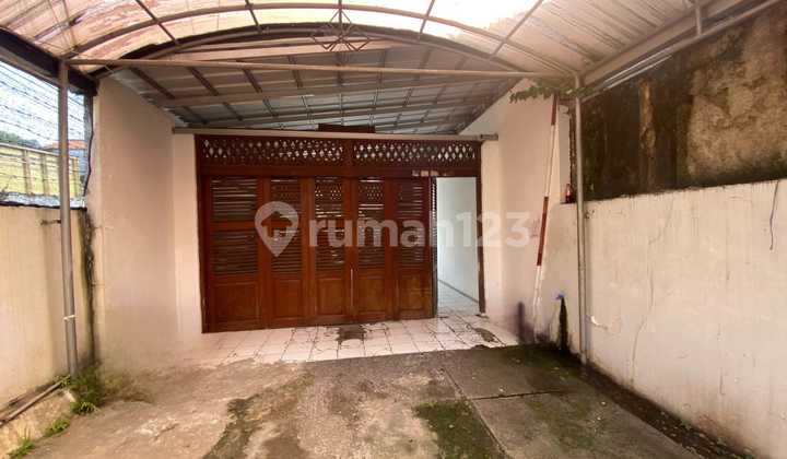 Dijual Cepat Rumah Pinggir Jalan Raya di Pemukiman Asri Pondok Labu