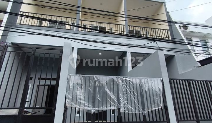 Dijual Rumah 4 LT Minimalis Siap Huni Tidak Banjir Area Kepa Duri Kebon Jeruk Jakarta Barat