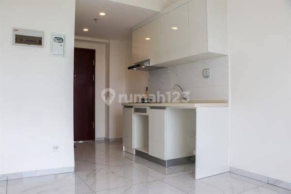 Apartment Skyhouse Alam Sutera Type Studio Semi Furnished 2