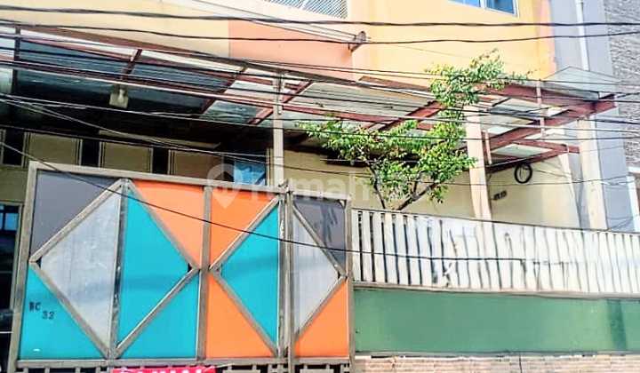 Dijual dan Disewa Rumah 3 Lantai Dalam Komplek di Duri Kepa Jakarta Barat Dijual dan Disewa Rumah 3 Lantai Dalam Komplek di Duri Kepa Jakarta Barat