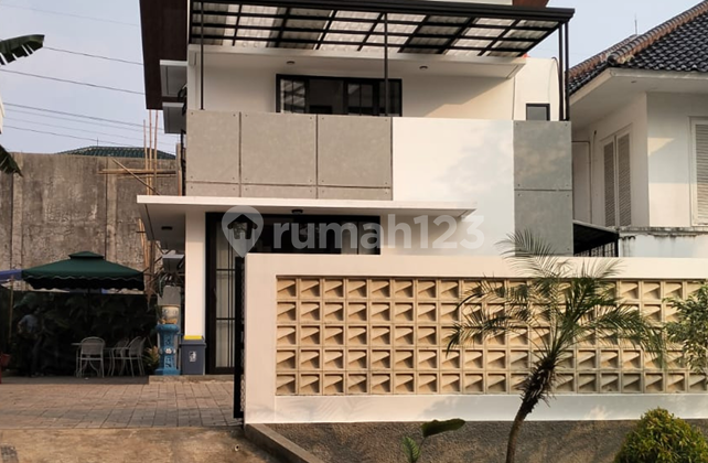 WORKING SPACE DALAM KOMPLEK PURI CINERE