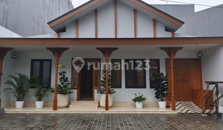 Dijual / Disewakan Rumah Kantor Cantik Baru Strategis Blok M Kebayoran Baru Jakarta Selatan