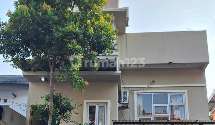 Rumah Tinggal 2,5 Lantai Kawasan Gandul Bukit Cinere