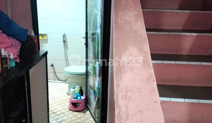 For Sale Flood-Free House in Klender Duren Sawit Area Furnished 2
