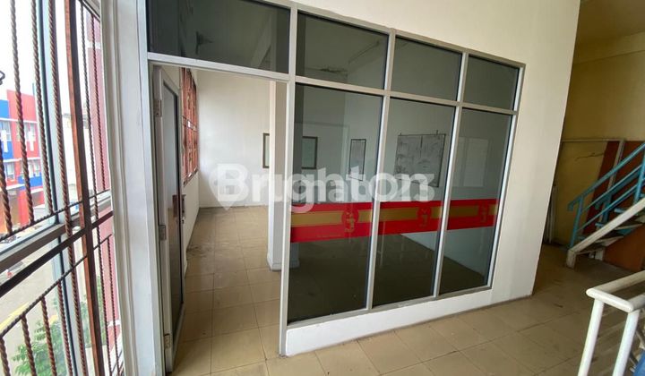 Gudang Lodan raya 287m2 Row besar Kompleks Lodan Center Jakarta Utara