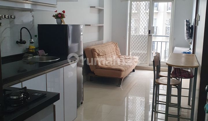 Puri Park View 2-Bedroom Apartment Fully Furnished Ready to Use Facing City and Pool Meruya West Jakarta