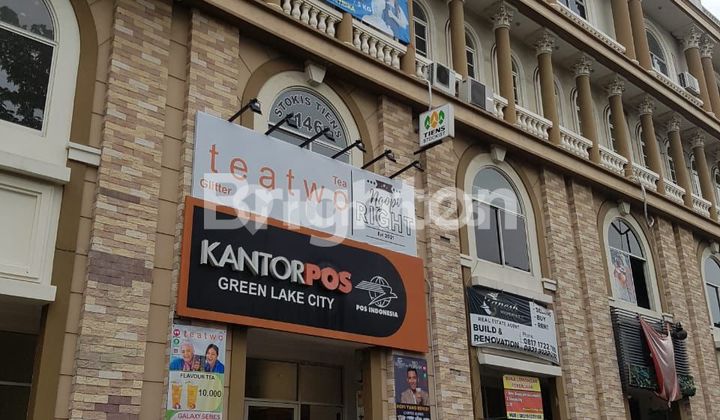 Ruko Green Lake City Sentra Niaga Boulevard 4.5m x 23m , 3.5 tingkat