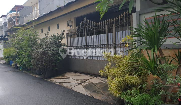 Rumah Grogol Jalan Nurdin 9 x 20 Row 2 Mobil terawat Jakarta Barat Jakbar
