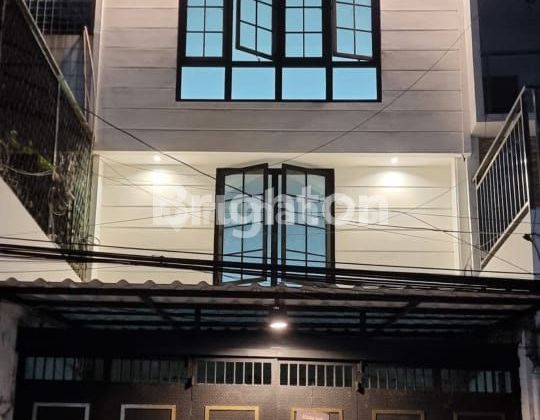 Rumah Jelambar Barat 3 Lantai Plong 80m2 Kondisi Bagus nego
