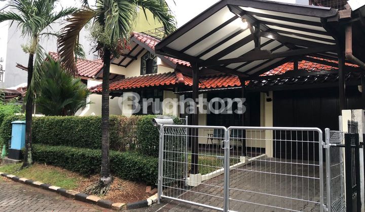Rumah Komplek Taman Alfa Indah Hoek Hook SHM