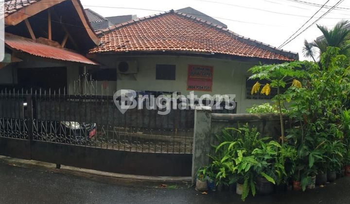 Rumah Kebon Jeruk Dijual Cepat 410m2 Row 2 Mobil dekat binus