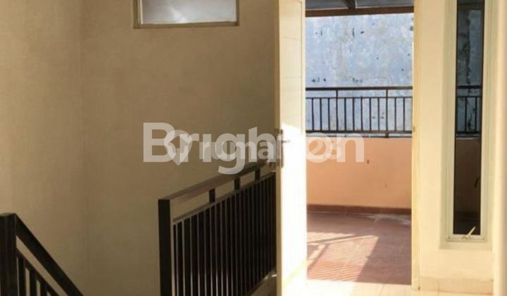 Rumah Tambora 3 Lantai row Motor Gang Songsi Jakarta Barat Nego