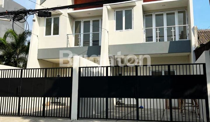 Rumah Meruya Kav DKI 125m2 brand New Barat Laun SHM Siap Huni Row lebar 2 mobil Rumah Meruya Kav DKI 125m2 brand New Barat Laun SHM Siap Huni Row lebar 2 mobil