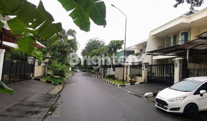 Rumah Taman kebon jeruk 300m2 hitung tanah