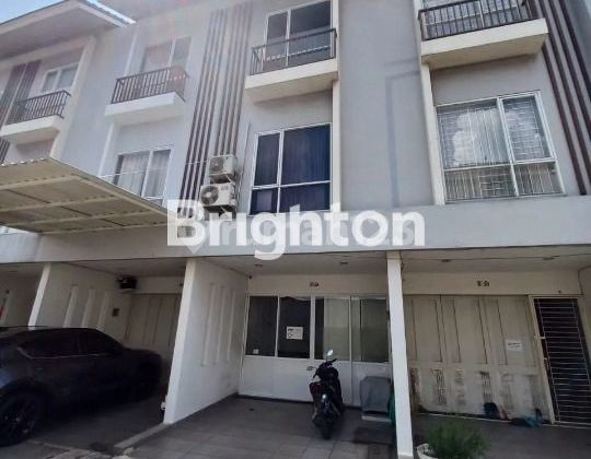 Rukan cendrawasih 3 lantai Cengkareng Jakarta Barat  Bisa Untuk Usaha , surat HGB