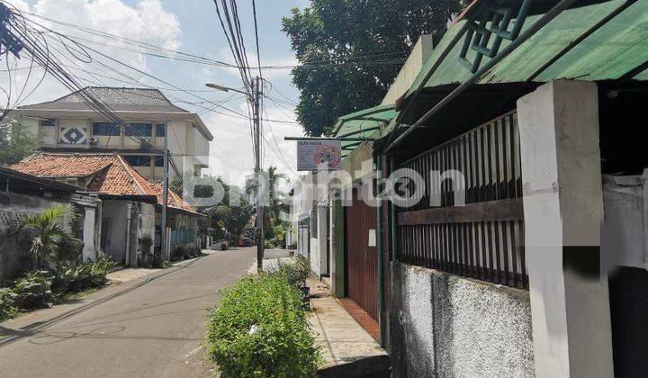 Rumah Berada di zona commersil - Karet Tengin ( Jakarta Pusat ) 50 M 2