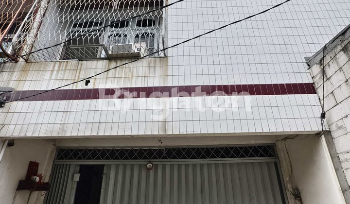 Rumah Model Ruko Swadaya Jelambar 5 x 23 hadap Barat Jakarta Barat Row 3 mobil