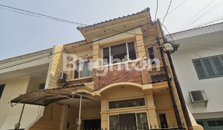 Rumah Bandengan Selatan 2.5 lantai, posisi bagus siap HuNI Rumah Bandengan Selatan 2.5 lantai, posisi bagus siap HuNI