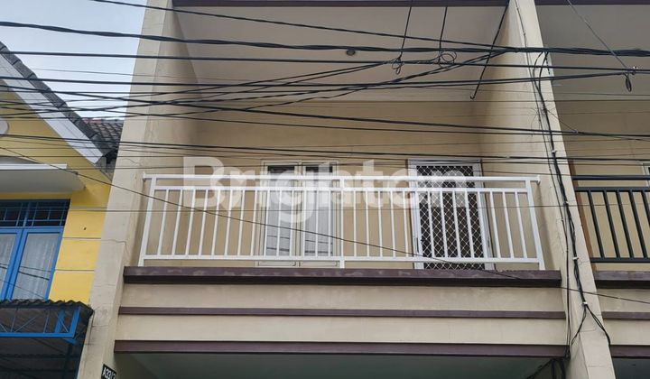 Rumah Taman Palem Lestari blok A, 3 tingkat Jual cepat cengkareng jakarta barat