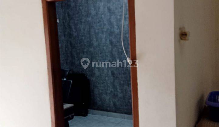 Rumah Rapi Siap Huni di Perumahan Juwita Jakarta Barat 4