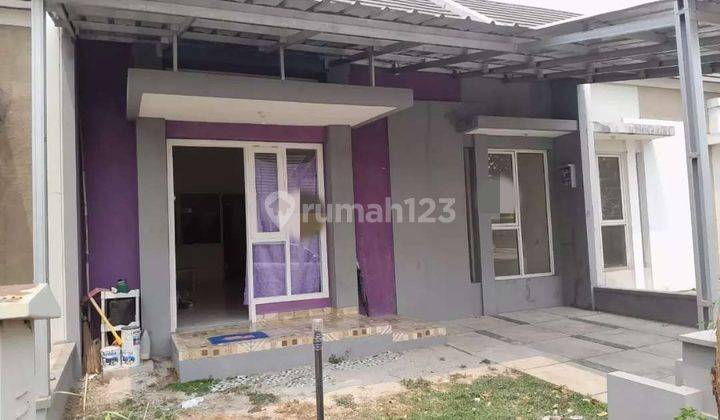 Dijual Cepat Sudah Renovasi Belakang, di Fedora Suvarna Sutera 1