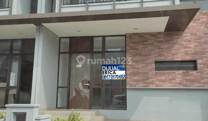 Dijual Rumah Baru Banget 2 Lantai, Konsep Modern Tropis di Cluster Dakota Suvarna Padma 1