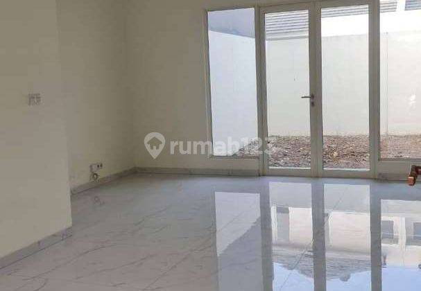 Dijual Rumah Mewah Baru Luas 2 Lantai Kondisi Tersewa di Giri Suvarna Sutera 2