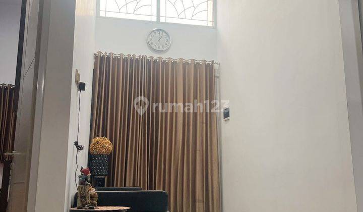 Dijual Rumah Renovasi Full Granit Keramik, Unfurnished, Taman Puspa Citra Raya 2