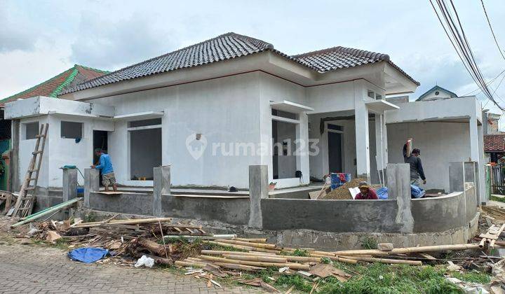 Dijual Rumah Baru Full Renovasi Posisi Hook di Tangerang Kota 1