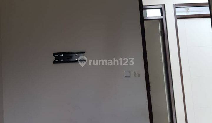 Disewakan Rumah 1 Lantai Semi Furnished di Avante Posisi Dekat Dengan Gerbang Utama Citra Raya 2