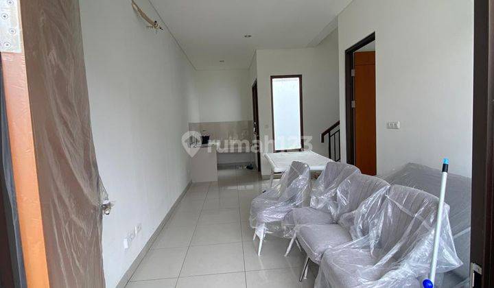 Disewakan Rumah 2 Lantai 3kt Ada Clubhousenya di Academia Citra Raya 1