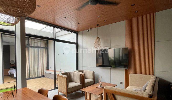 Dijual Rumah Cantik Bangunan Mandiri Furnished+elekronik Bayu Suvarna Sutera 1