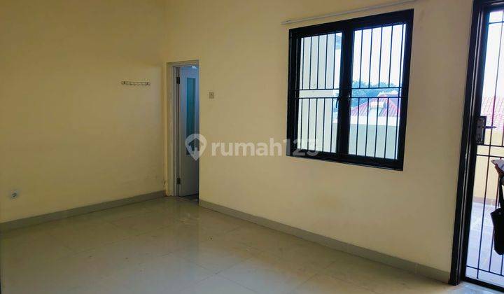 Rumah Bagus Minimalis Modern Dalam Komplek Di Tomang Hero 2